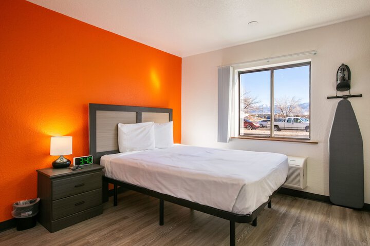 Room 8 of 31