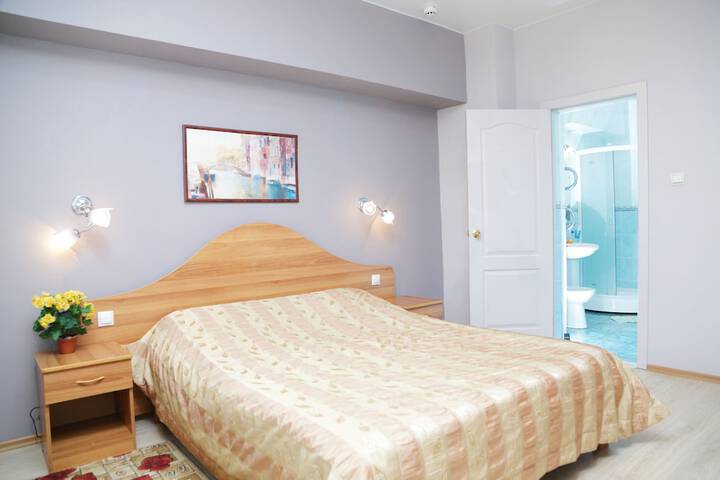 Room 8 of 44