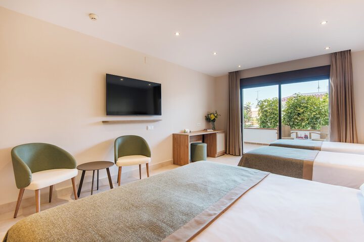 Room 10 of 89