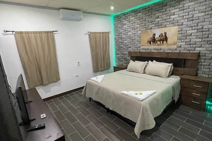 Room 4 of 21