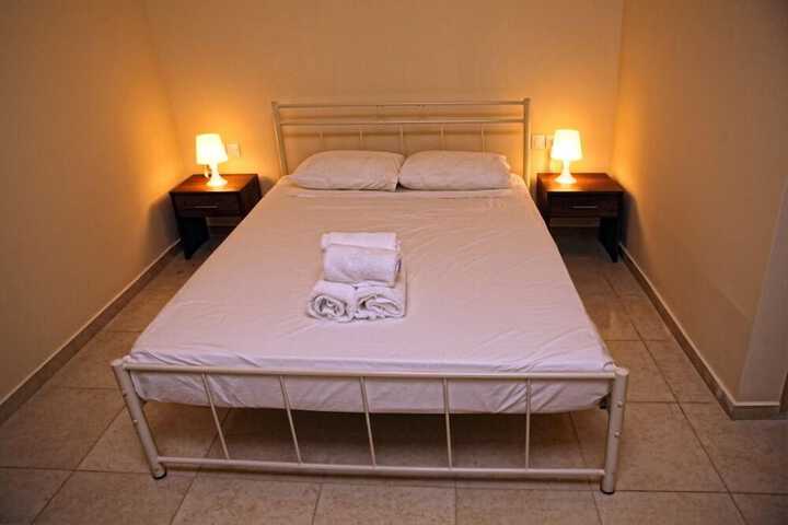 Room 19 of 48