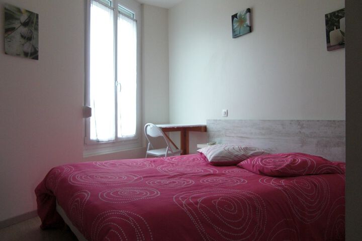 Room 16 of 32