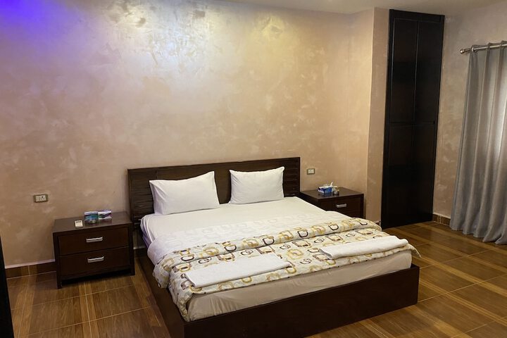 Room 11 of 46