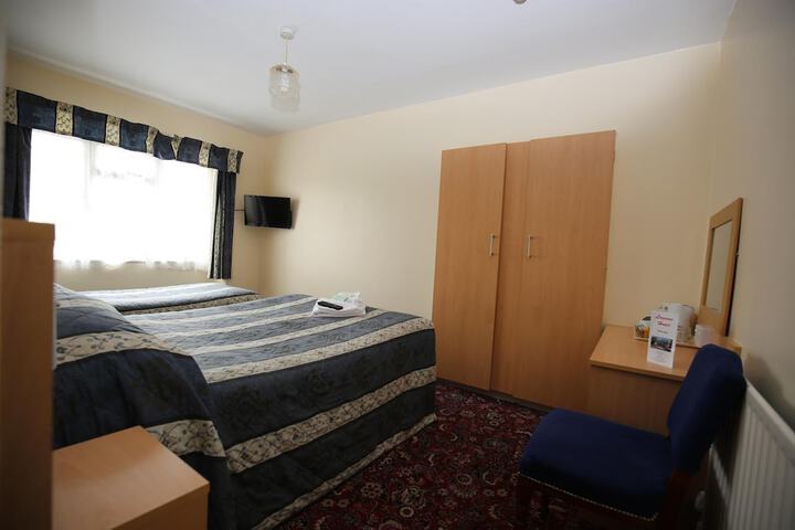 Room 7 of 37