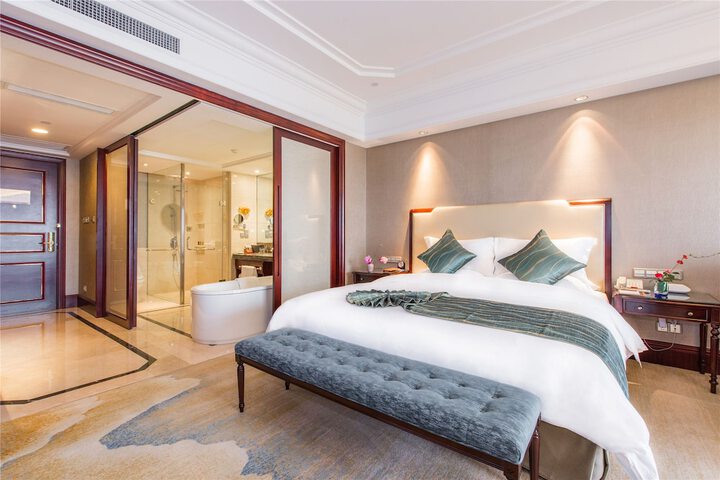 Room 5 of 47