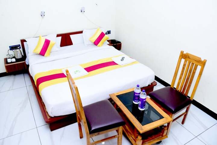 Room 6 of 24