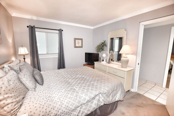 Room 4 of 53