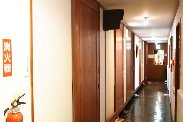 Ballroom/Hall 12 of 20