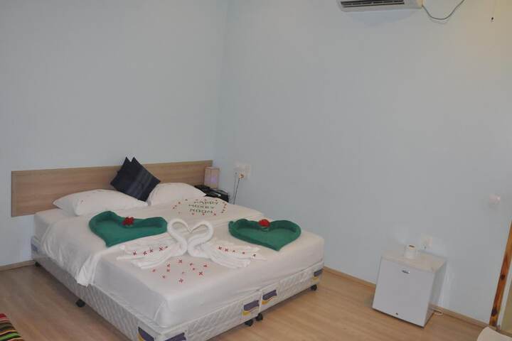 Room 15 of 76
