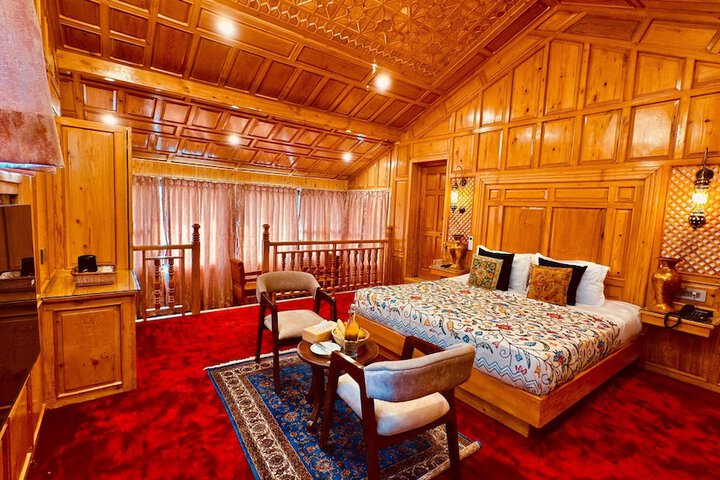 Room 10 of 47