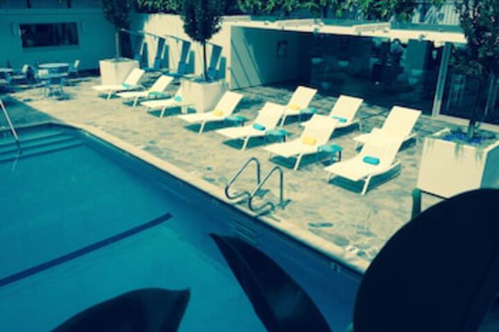 Pool 151 of 255