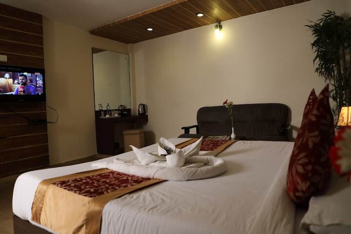 Room 14 of 33