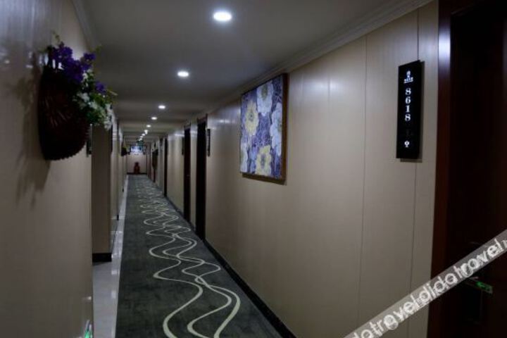 Hotel Interior 8 of 17