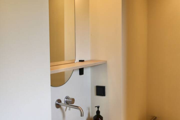 Room 43 of 51