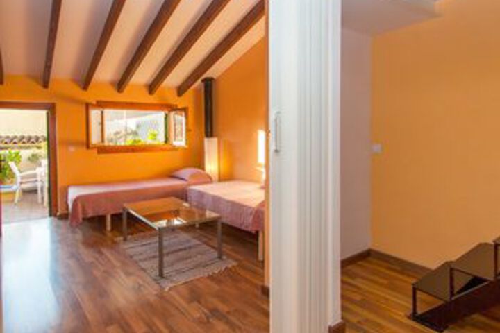 Room 4 of 20