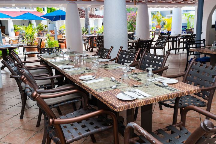 Dining 66 of 111