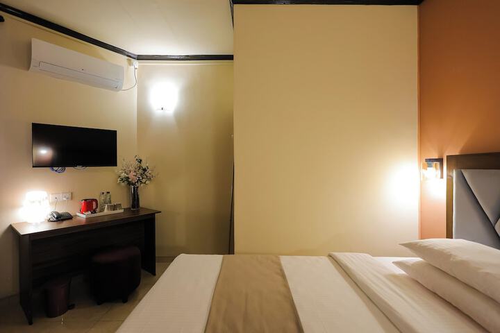 Room 36 of 65