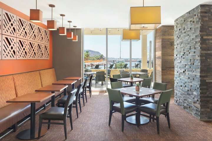 Dining Photos