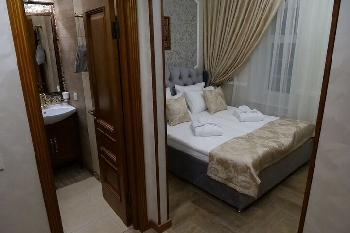 Room 14 of 29