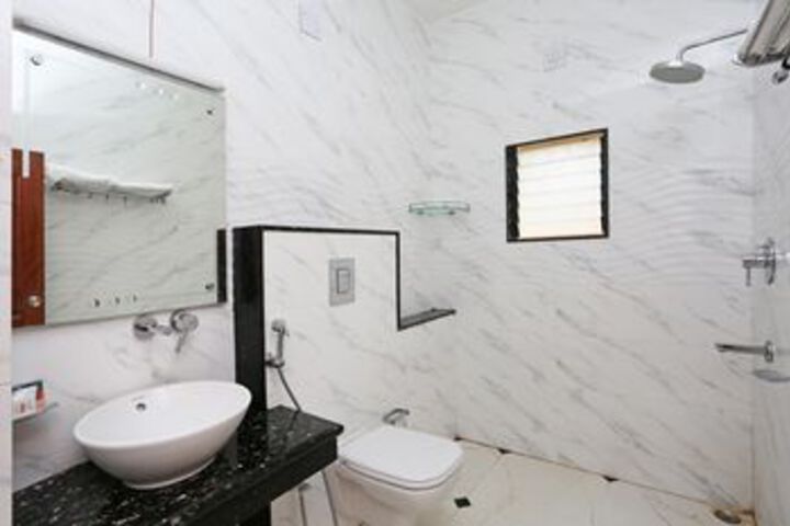 Room 4 of 26