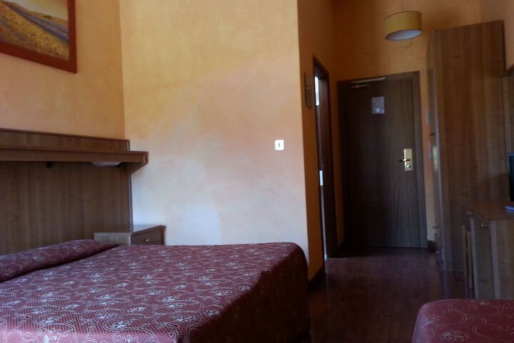 Room 26 of 72