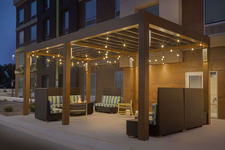 Terrace/Patio 30 of 36