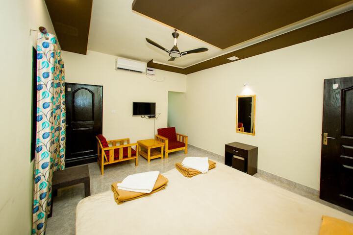Room 40 of 144