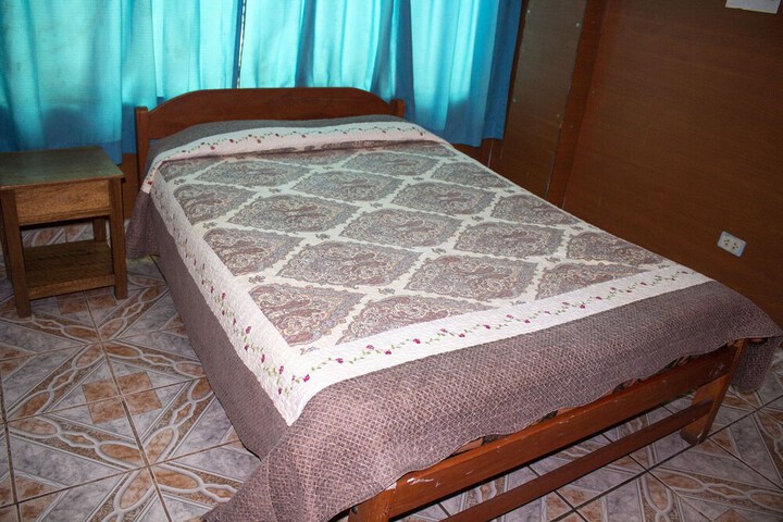 Room 4 of 5