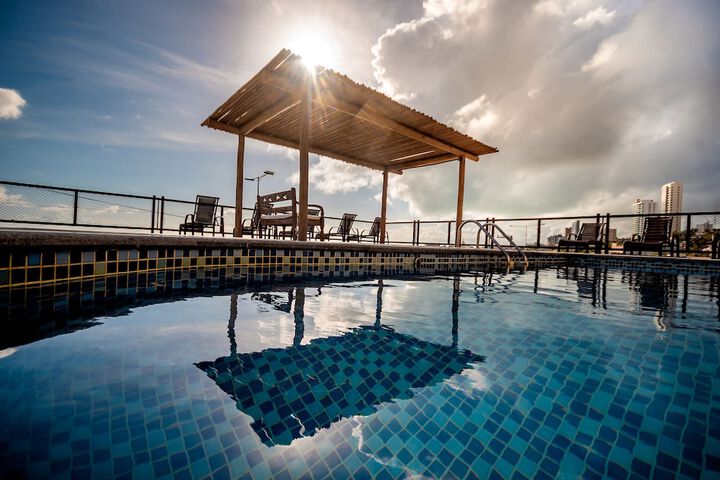 Hotel Pool
