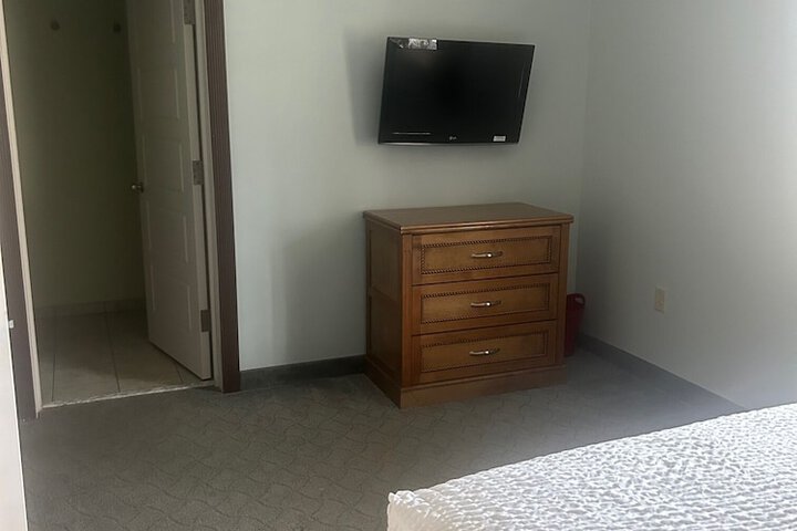 Room 22 of 49