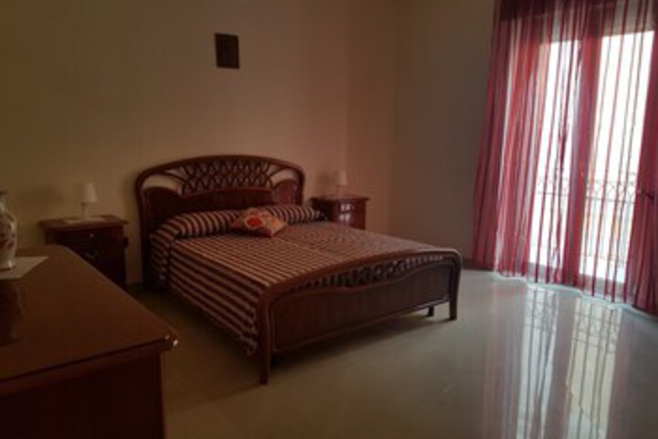 Room 68 of 92