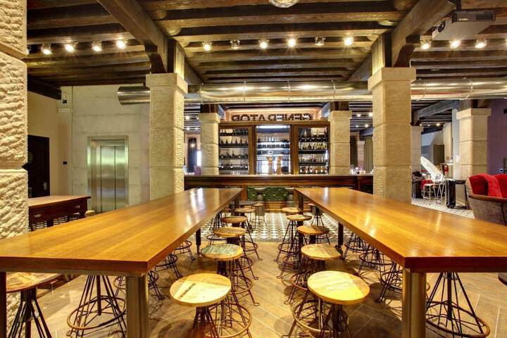Dining Photos