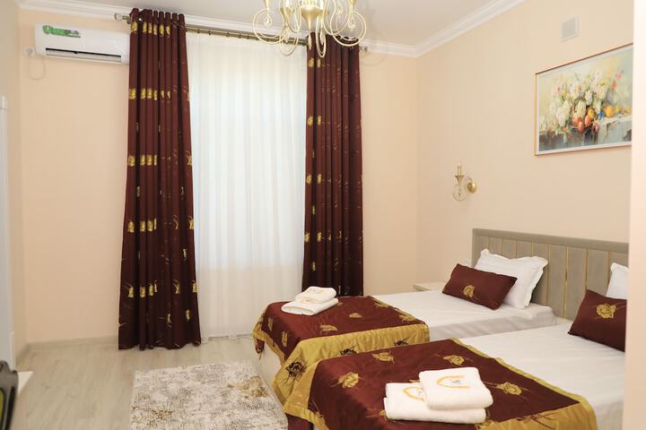 Room 16 of 50