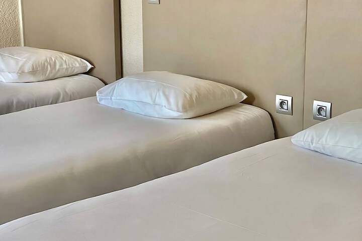 Room 17 of 65