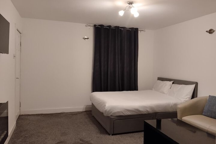 Room 15 of 44