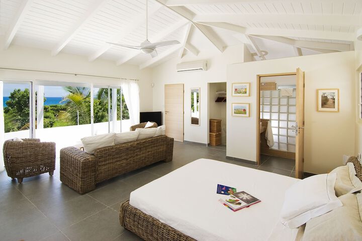 Room 2 of 49