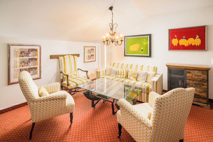 Room 29 of 47