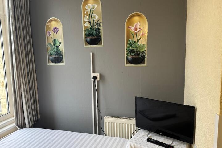Room 58 of 156