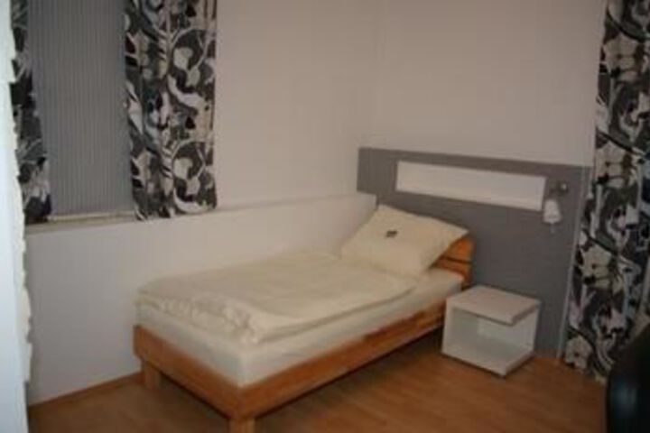 Room 7 of 26