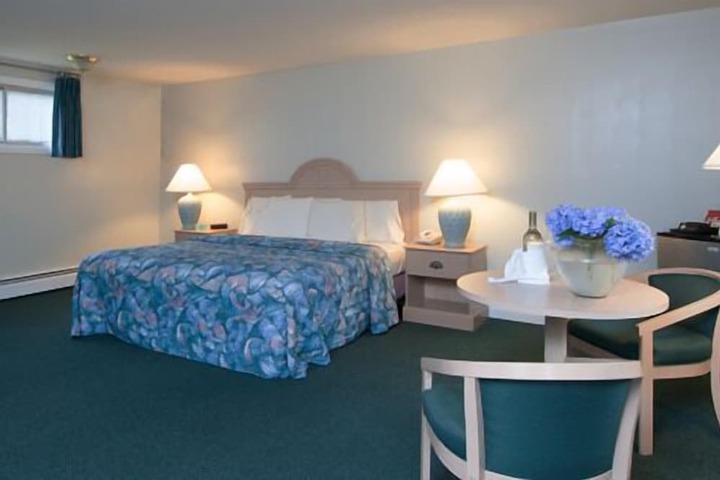 Room 22 of 40