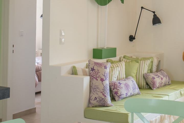 Room 28 of 100