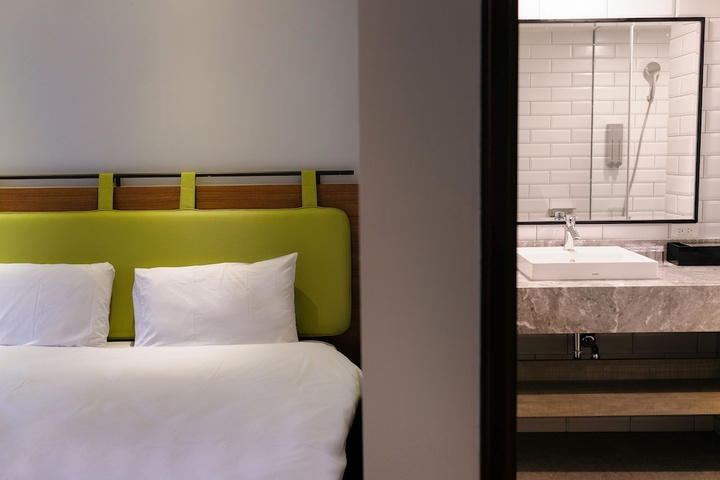 Room 3 of 25