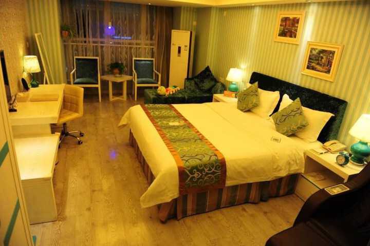 Room 14 of 44