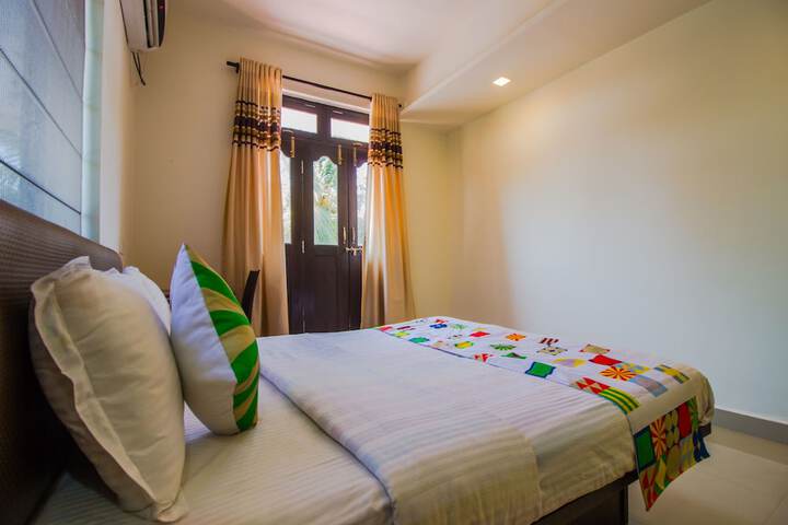 Room 6 of 22