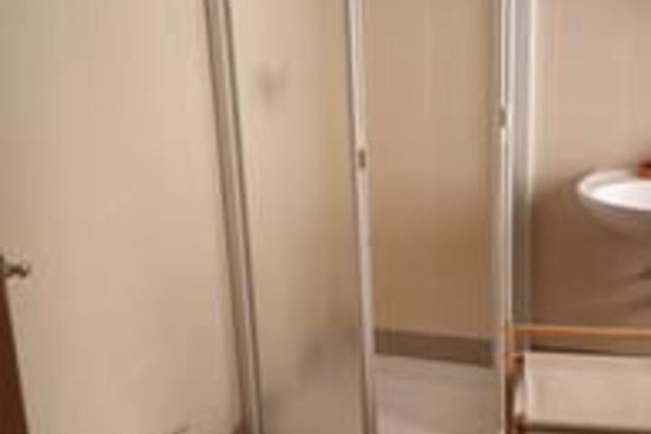 Room 2 of 39