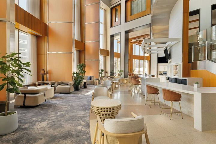 Entrance & Lobby