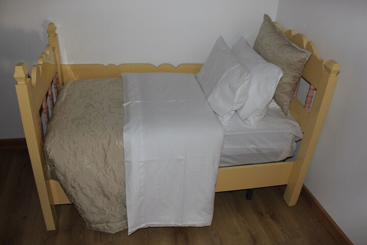 Room 25 of 74