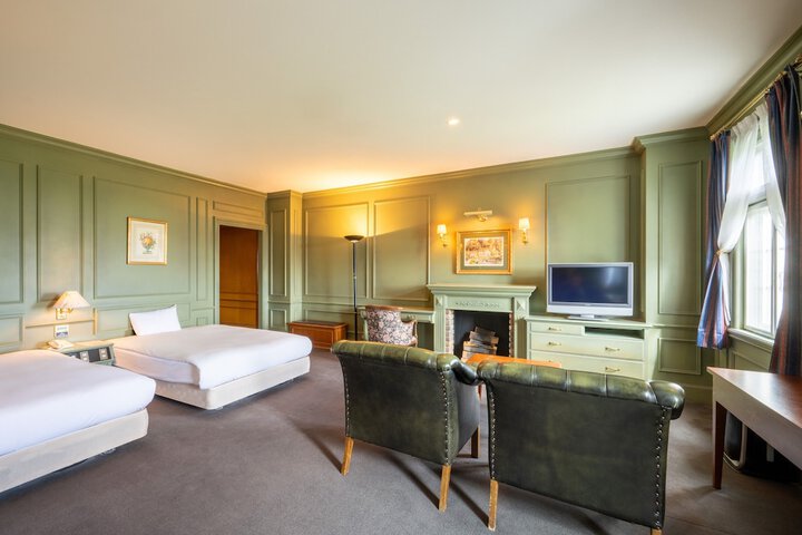 Room 21 of 87