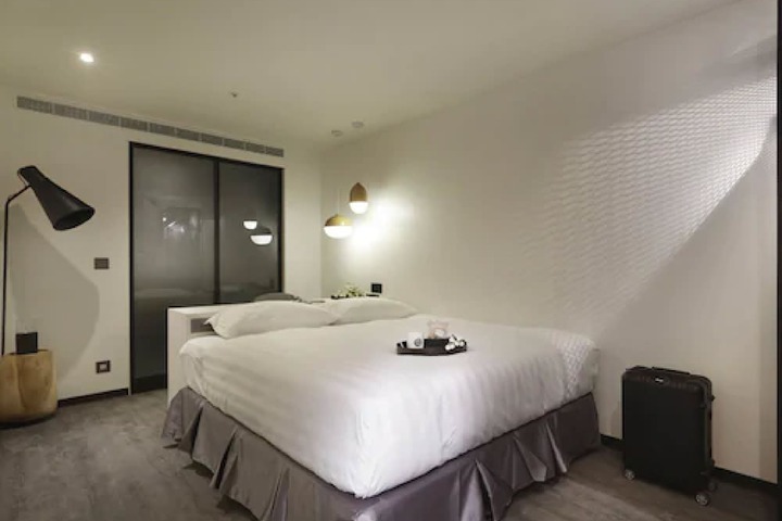 Room 59 of 99
