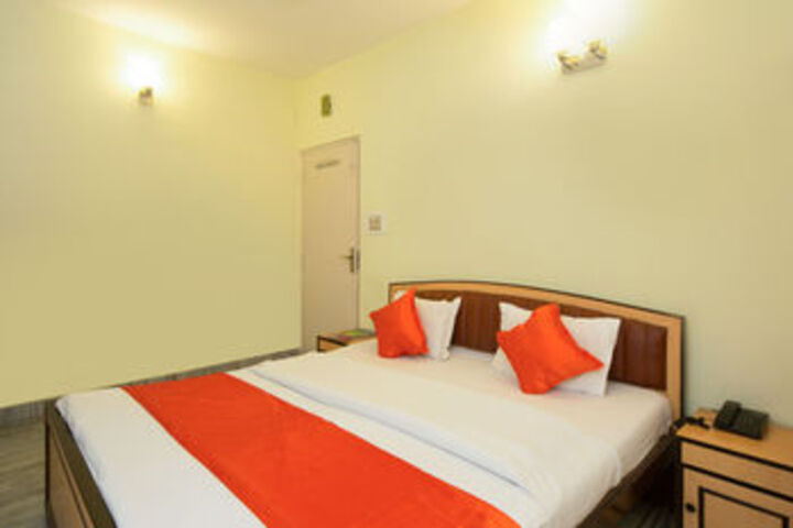 Room 34 of 42